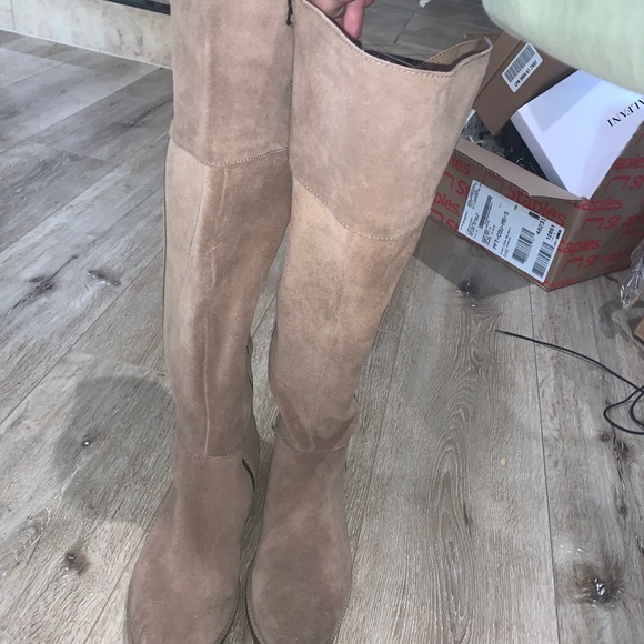 Beautiful Tan Franco Sarto Boots - Picture 1 of 3